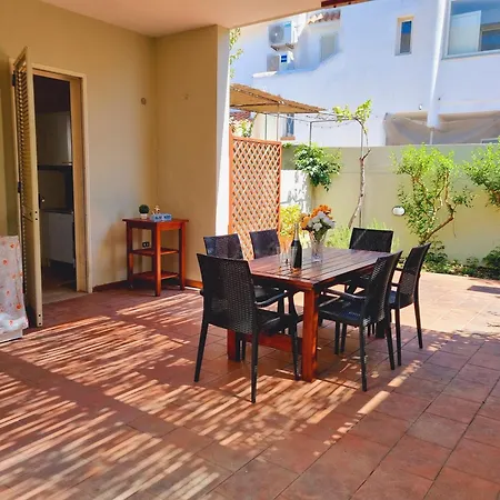 Residenza Smeraldo In Baia