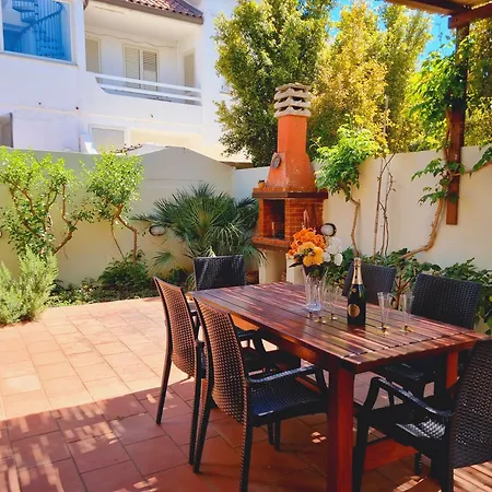 Residenza Smeraldo In Baia